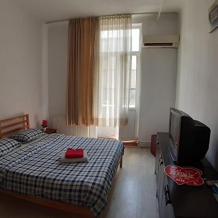 Ferienwohnung Old Town Luxery With Balcony And View Bukarest Exterior foto